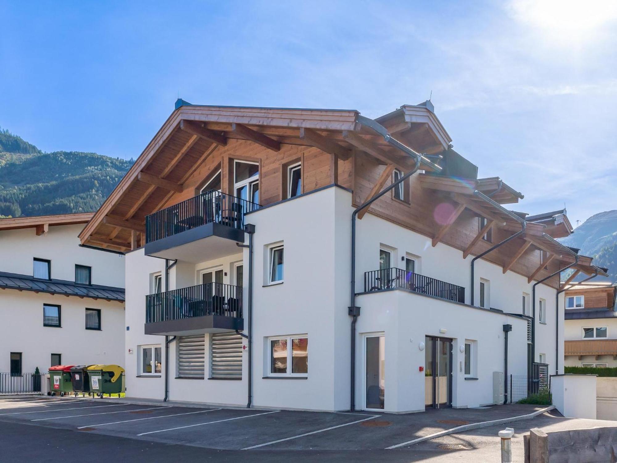 Falken Suites Top 4 Kaprun Exterior foto